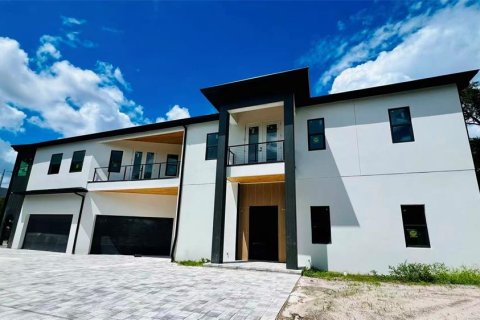 Villa ou maison à vendre à Tampa, Floride: 5 chambres, 572 m2 № 1898642 - photo 1