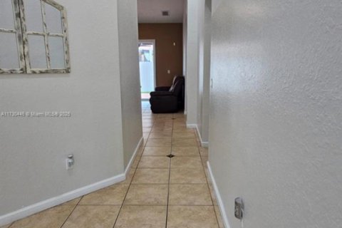 Villa ou maison à vendre à Homestead, Floride: 5 chambres, 188.03 m2 № 1935375 - photo 6