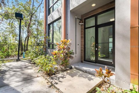 Condominio en alquiler en Tampa, Florida, 3 dormitorios, 149.85 m2 № 1908517 - foto 1