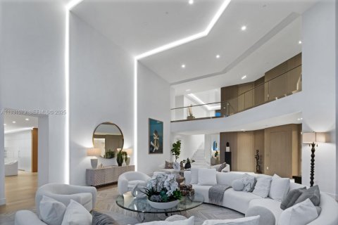 Condo in Sunny Isles Beach, Florida, 5 bedrooms  № 1993080 - photo 15