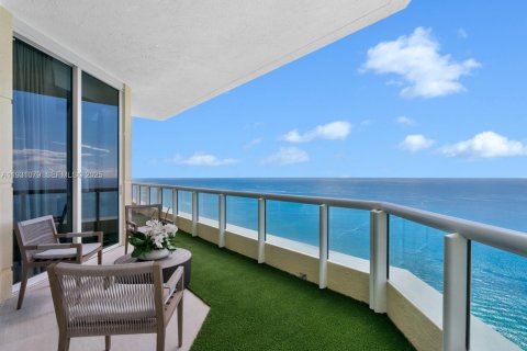 Condo in Sunny Isles Beach, Florida, 5 bedrooms  № 1993080 - photo 3