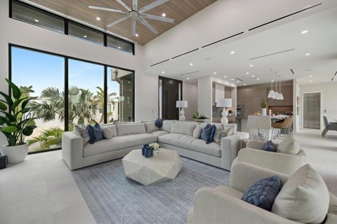 House in Longboat Key, Florida 4 bedrooms, 301.28 sq.m. № 1787509 - photo 7