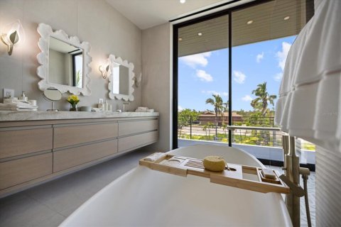 House in Longboat Key, Florida 4 bedrooms, 301.28 sq.m. № 1787509 - photo 29