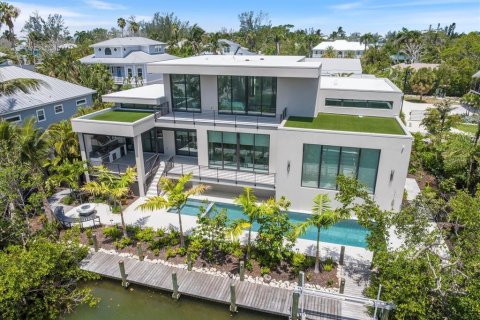 House in Longboat Key, Florida 4 bedrooms, 301.28 sq.m. № 1787509 - photo 1