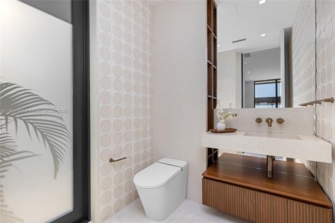 Villa ou maison à vendre à North Miami, Floride: 7 chambres, 736.06 m2 № 1964195 - photo 26