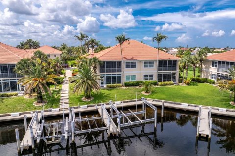 Copropriété à vendre à Punta Gorda, Floride: 2 chambres, 216.46 m2 № 1796509 - photo 19