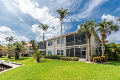 Copropriété à vendre à Punta Gorda, Floride: 2 chambres, 216.46 m2 № 1796509 - photo 20