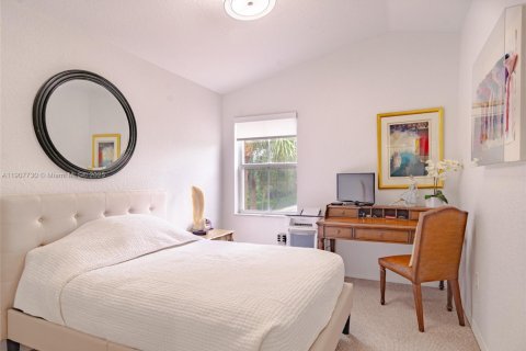 Townhouse in Hollywood, Florida 3 bedrooms, 149.02 sq.m. № 1964268 - photo 20