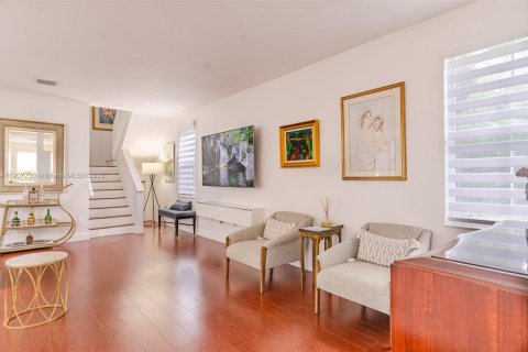 Townhouse in Hollywood, Florida 3 bedrooms, 149.02 sq.m. № 1964268 - photo 4