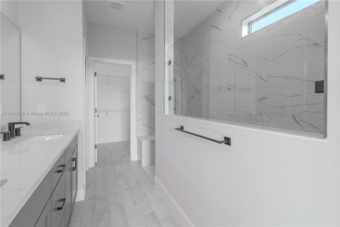 Casa en venta en Port St. Lucie, Florida, 5 dormitorios, 268.86 m2 № 1892412 - foto 16