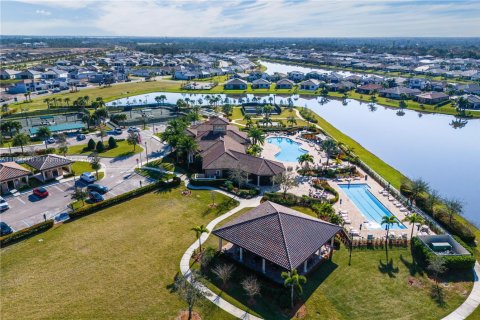 Casa en venta en Port St. Lucie, Florida, 5 dormitorios, 268.86 m2 № 1892412 - foto 6