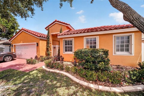 Villa ou maison à Pembroke Pines, Floride 4 chambres, 237.27 m2 № 2085733