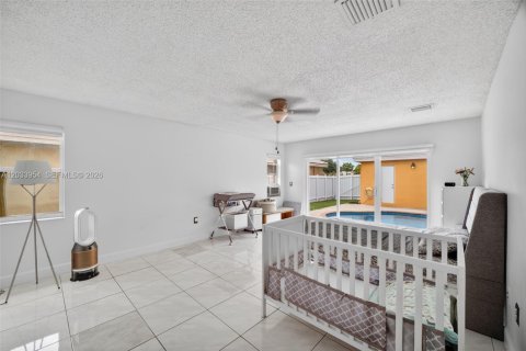 Villa ou maison à louer à Pembroke Pines, Floride: 4 chambres, 237.27 m2 № 2085733 - photo 20