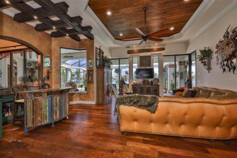 House in Apollo Beach, Florida 4 bedrooms, 409.33 sq.m. № 1757938 - photo 14