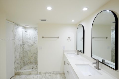 Купить кондоминиум в Майами-Бич, Флорида 2 спальни, 160.07м2, № 2004217 - фото 18