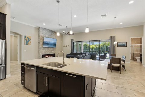 House in Fish Hawk, Florida 4 bedrooms, 336.96 sq.m. № 1754715 - photo 16