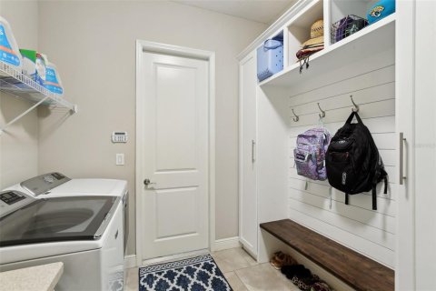 House in Fish Hawk, Florida 4 bedrooms, 336.96 sq.m. № 1754715 - photo 28
