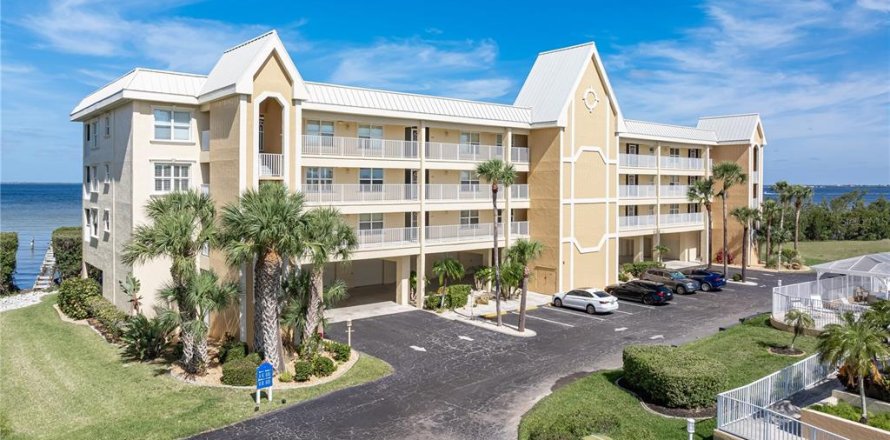 Condo à Punta Gorda, Floride, 3 chambres № 2110530