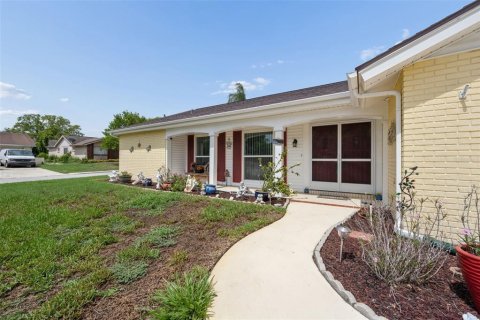 House in Hudson, Florida 2 bedrooms, 141.12 sq.m. № 2207153 - photo 7