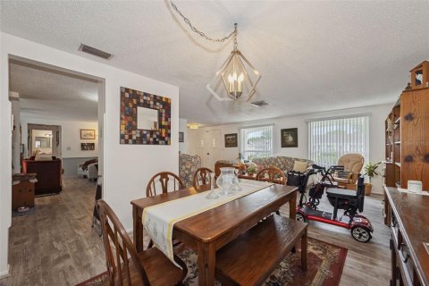 House in Hudson, Florida 2 bedrooms, 141.12 sq.m. № 2207153 - photo 16