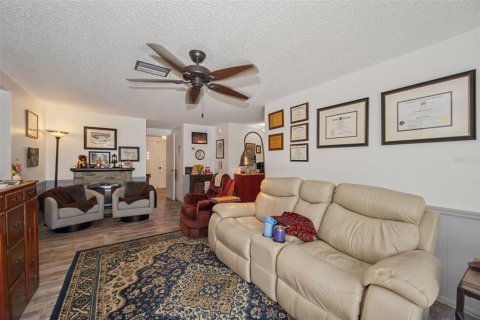 House in Hudson, Florida 2 bedrooms, 141.12 sq.m. № 2207153 - photo 23