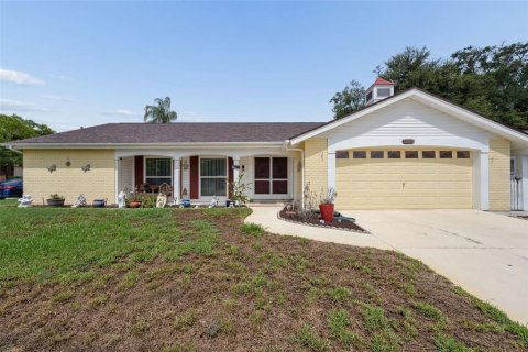 Villa ou maison à Hudson, Floride 2 chambres, 141.12 m2 № 2207153
