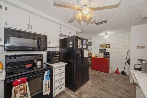 House in Hudson, Florida 2 bedrooms, 141.12 sq.m. № 2207153 - photo 20
