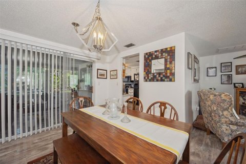 House in Hudson, Florida 2 bedrooms, 141.12 sq.m. № 2207153 - photo 15