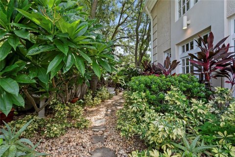 Casa en venta en Tampa, Florida, 5 dormitorios, 415.74 m2 № 2383562 - foto 22