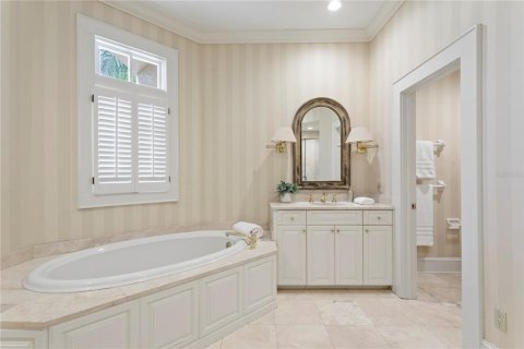 Casa en venta en Tampa, Florida, 5 dormitorios, 415.74 m2 № 2383562 - foto 16
