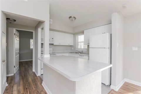 House in Sarasota, Florida 4 bedrooms, 125.33 sq.m. № 1905907 - photo 5