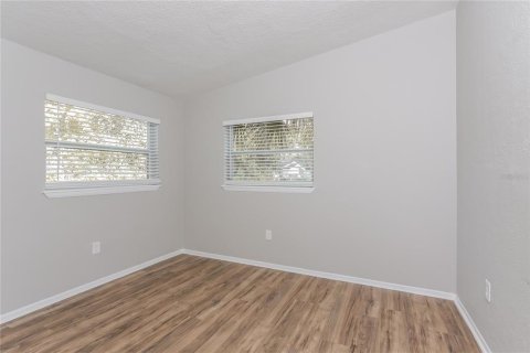 House in Sarasota, Florida 4 bedrooms, 125.33 sq.m. № 1905907 - photo 12