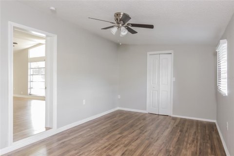 House in Sarasota, Florida 4 bedrooms, 125.33 sq.m. № 1905907 - photo 7