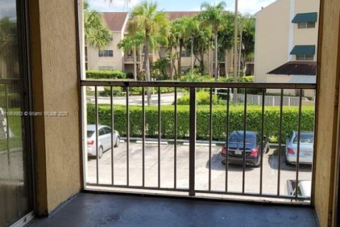 Condominio en venta en Miami, Florida, 2 dormitorios, 101.54 m2 № 1893242 - foto 18
