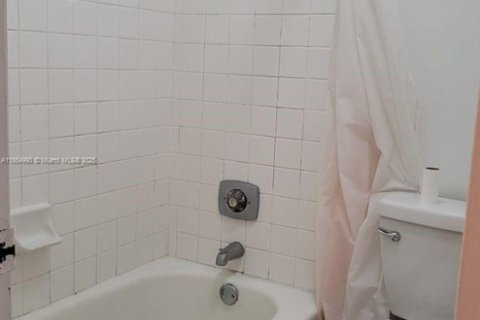 Condominio en venta en Miami, Florida, 2 dormitorios, 101.54 m2 № 1893242 - foto 17