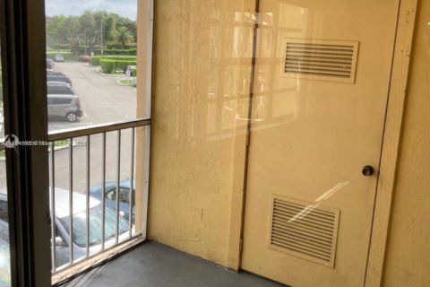 Condominio en venta en Miami, Florida, 2 dormitorios, 101.54 m2 № 1893242 - foto 19