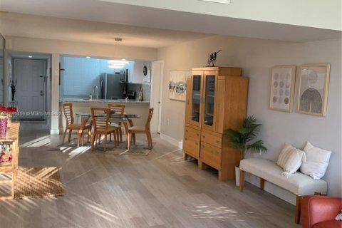 Condominio en alquiler en Davie, Florida, 2 dormitorios, 128.67 m2 № 1943363 - foto 6