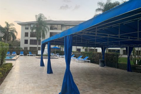 Condominio en alquiler en Davie, Florida, 2 dormitorios, 128.67 m2 № 1943363 - foto 27