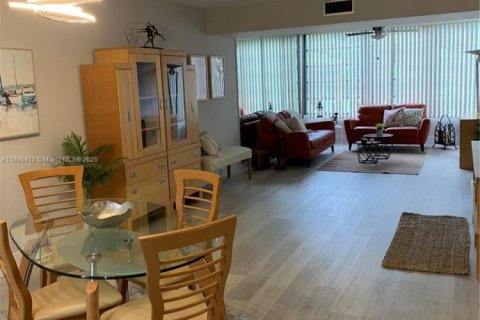 Condominio en alquiler en Davie, Florida, 2 dormitorios, 128.67 m2 № 1943363 - foto 7