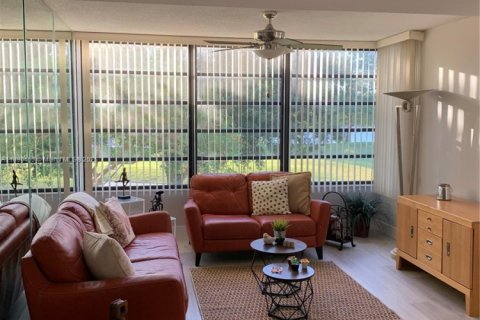 Condominio en alquiler en Davie, Florida, 2 dormitorios, 128.67 m2 № 1943363 - foto 2