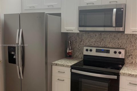Condominio en alquiler en Davie, Florida, 2 dormitorios, 128.67 m2 № 1943363 - foto 13