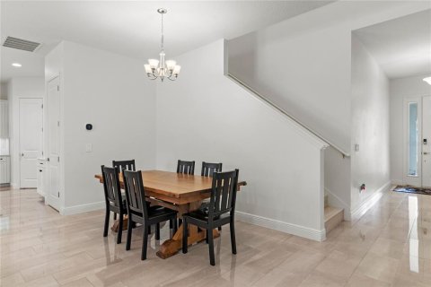 House in Winter Garden, Florida 6 bedrooms, 383.13 sq.m. № 1846852 - photo 6