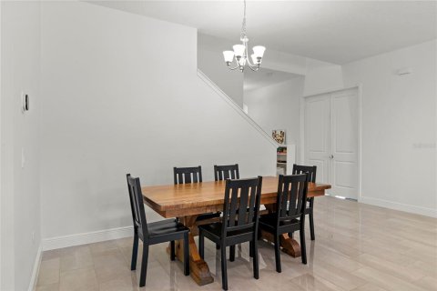 House in Winter Garden, Florida 6 bedrooms, 383.13 sq.m. № 1846852 - photo 7