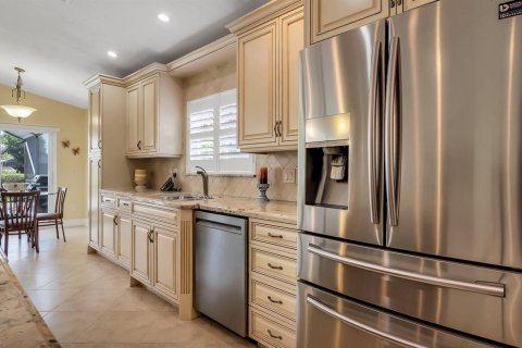 House in Boca Raton, Florida 2 bedrooms, 185.53 sq.m. № 2191601 - photo 11