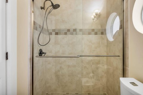 House in Boca Raton, Florida 2 bedrooms, 185.53 sq.m. № 2191601 - photo 27