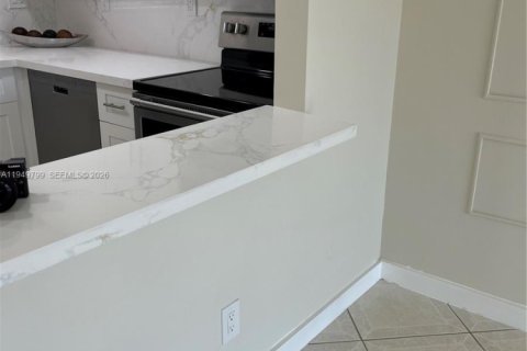 Copropriété à vendre à Sunrise, Floride: 1 chambre, 59.46 m2 № 2005551 - photo 11