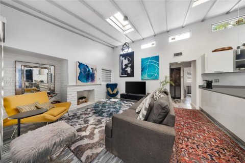 Купить виллу или дом в Майами, Флорида 4 спальни, 167.97м2, № 2189998 - фото 6