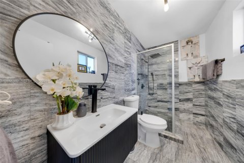 Купить виллу или дом в Майами, Флорида 4 спальни, 167.97м2, № 2189998 - фото 20