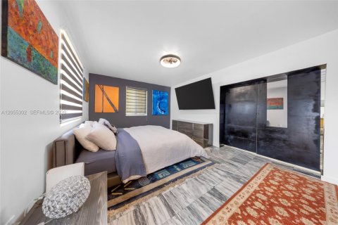 Купить виллу или дом в Майами, Флорида 4 спальни, 167.97м2, № 2189998 - фото 21