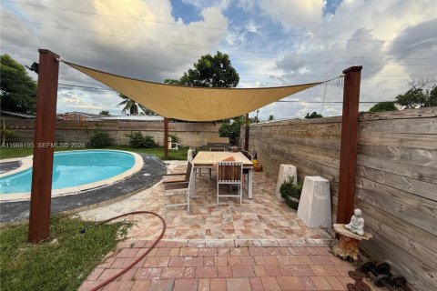 Villa ou maison à vendre à Miami Gardens, Floride: 4 chambres, 121.52 m2 № 2027791 - photo 16